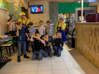 Детский праздник в стиле "Гадкий Я" с весёлыми миньонами! Аморе Пицца Тюмень